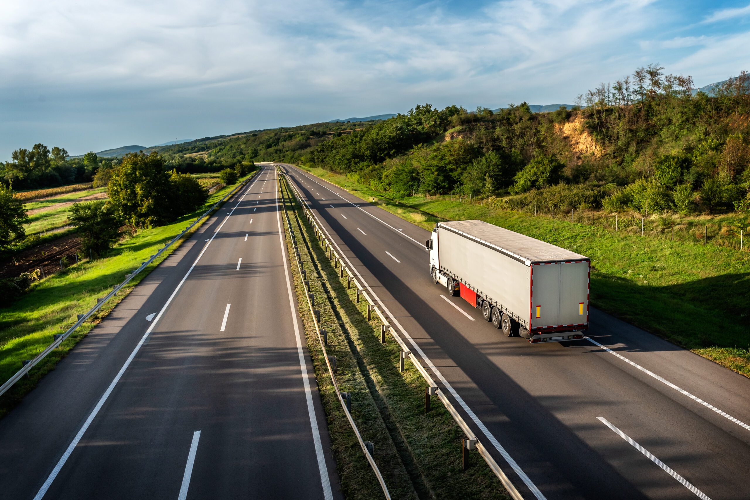 Los camiones y autocares pagarán este año hasta un 6,65% más en peajes en las vías donde no haya bonificaciones para el transporte de vehículos pesados