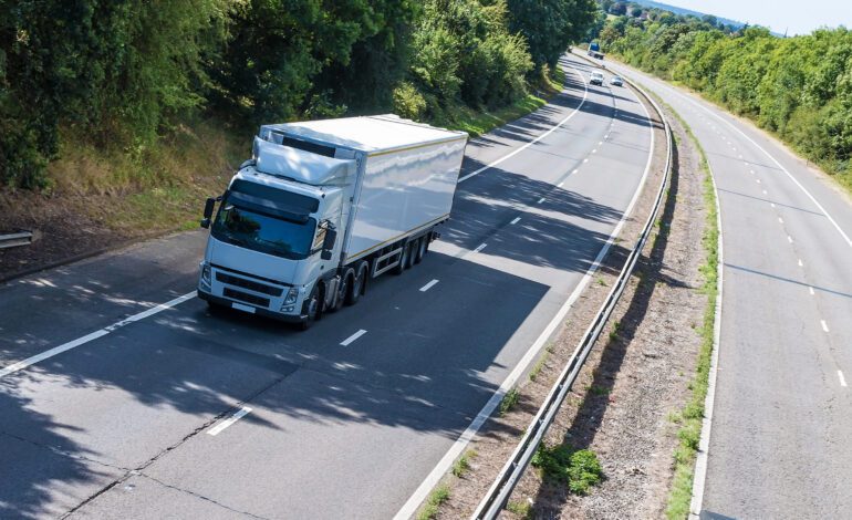 Los camiones lideran el envejecimiento vehicular en España