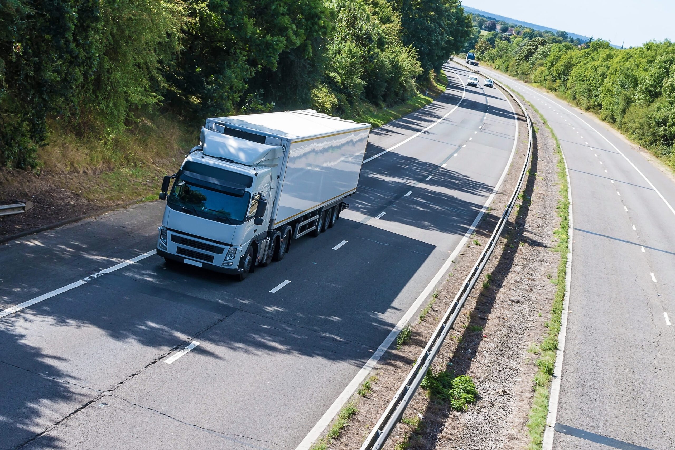 Los camiones lideran el envejecimiento vehicular en España