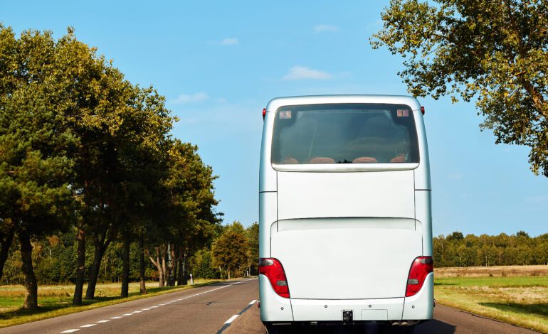 El transporte en autobús de media y larga distancia supera en un 24% los niveles prepandemia