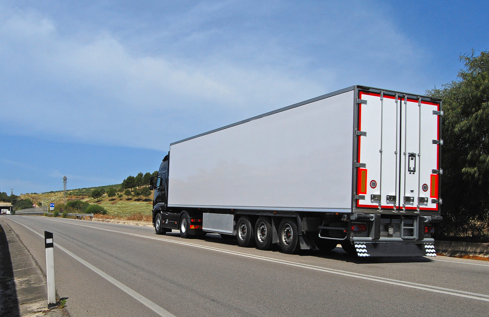 Las empresas de transporte de camiones, ante limitaciones de expansión por falta de conductores