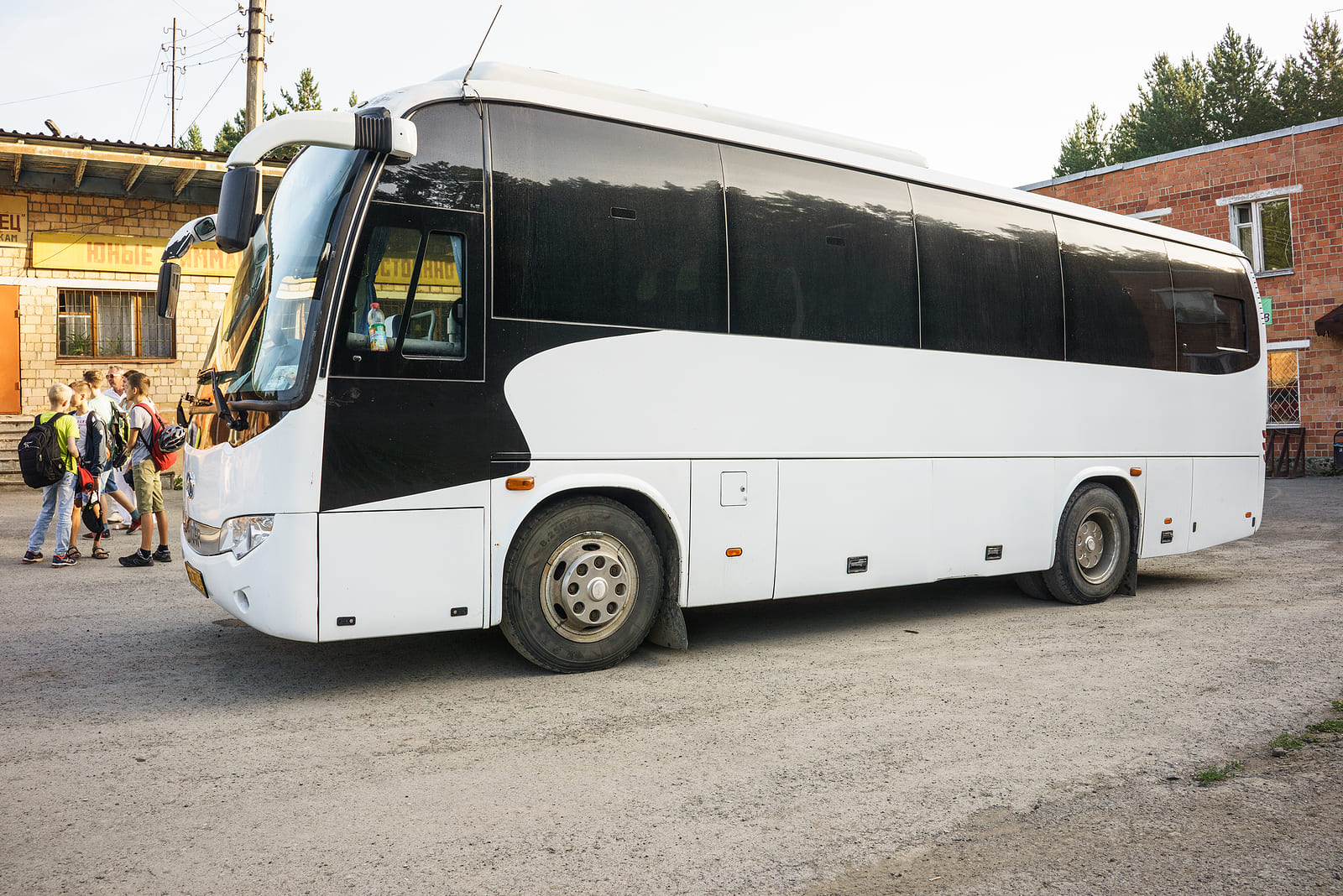 ANETRA defiende el impacto positivo del transporte discrecional dentro del turismo y la economía