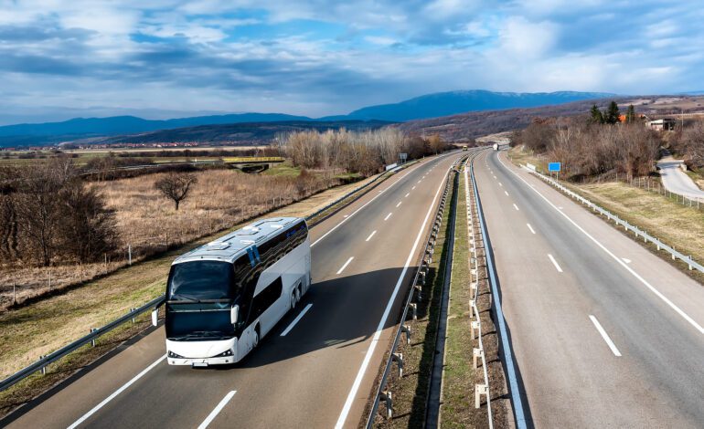 El transporte especial y discrecional pierde un 6,5% en noviembre de 2024 con 42,55 millones de pasajeros