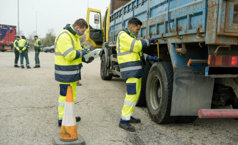 La DGT refuerza los controles a camiones y autobuses con una nueva campaña en carretera